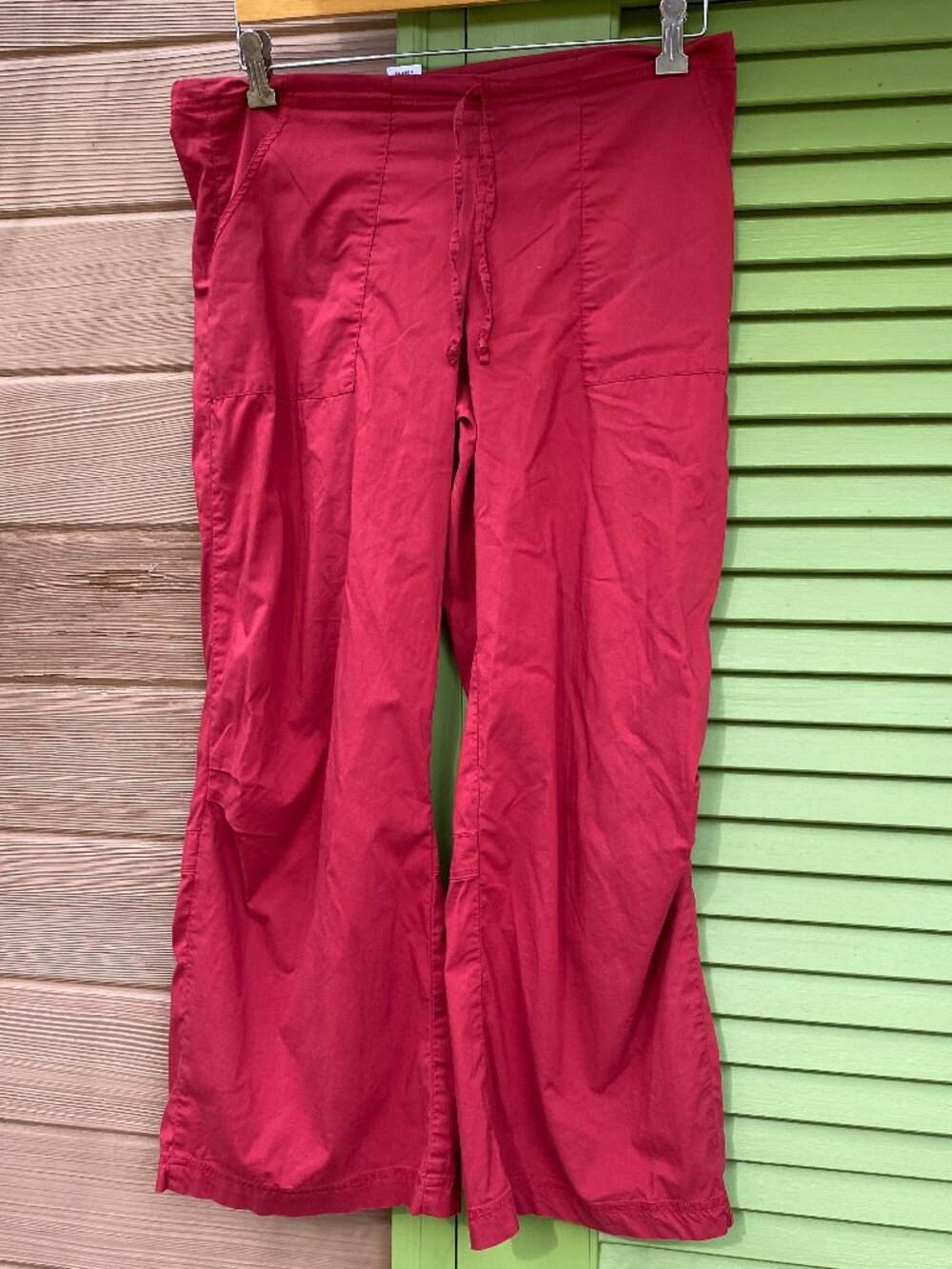 Vintage Be Present Cranberry Colored Cotton Blend Cropped Yoga Pants - Size Lge